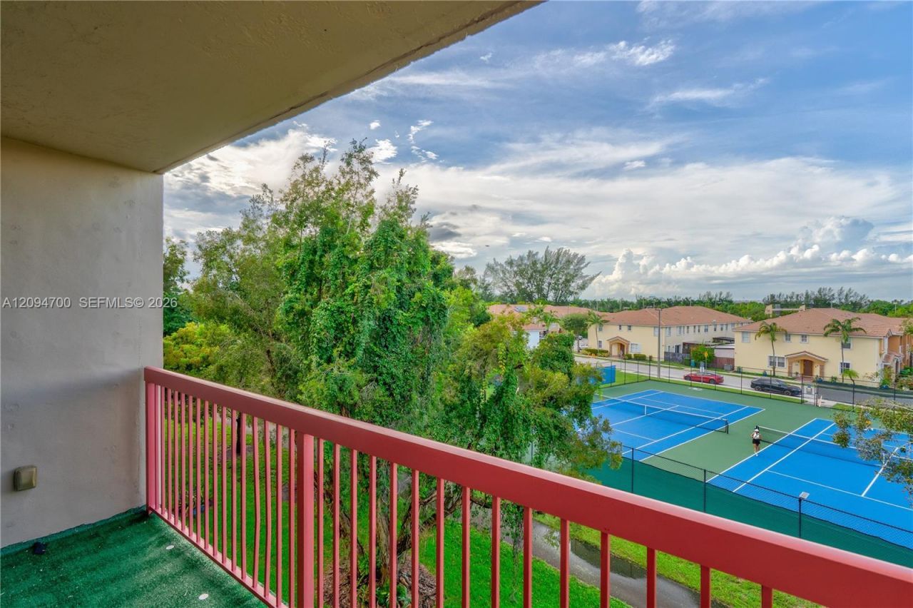 10253 NW 9th St Cir , Unit 407-6, Miami, FL 33172 Photo
