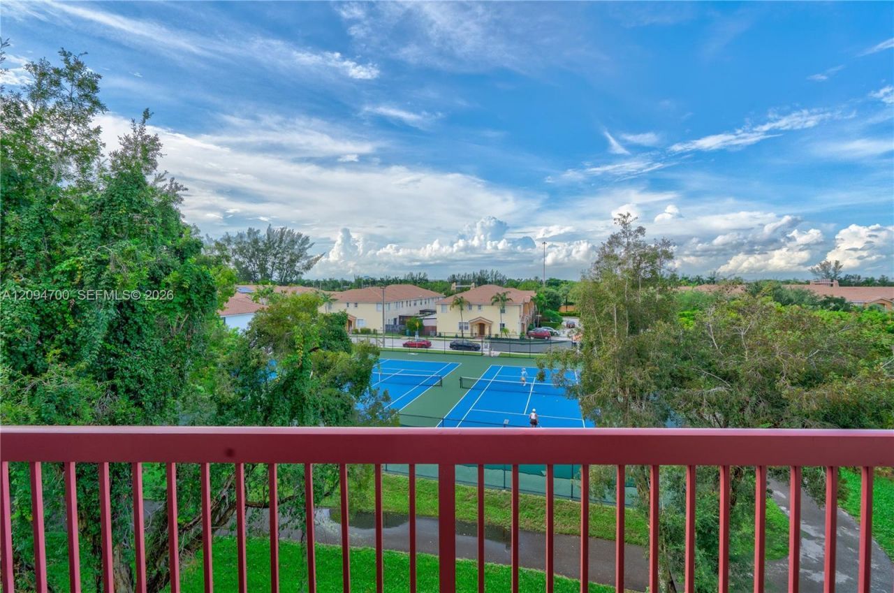 10253 NW 9th St Cir , Unit 407-6, Miami, FL 33172 Photo