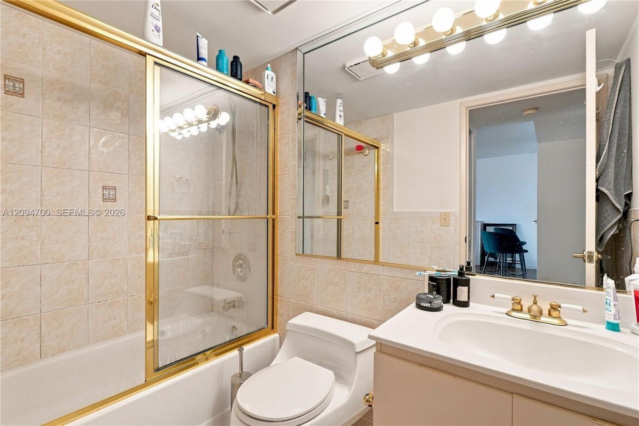 10253 NW 9th St Cir , Unit 407-6, Miami, FL 33172 Photo