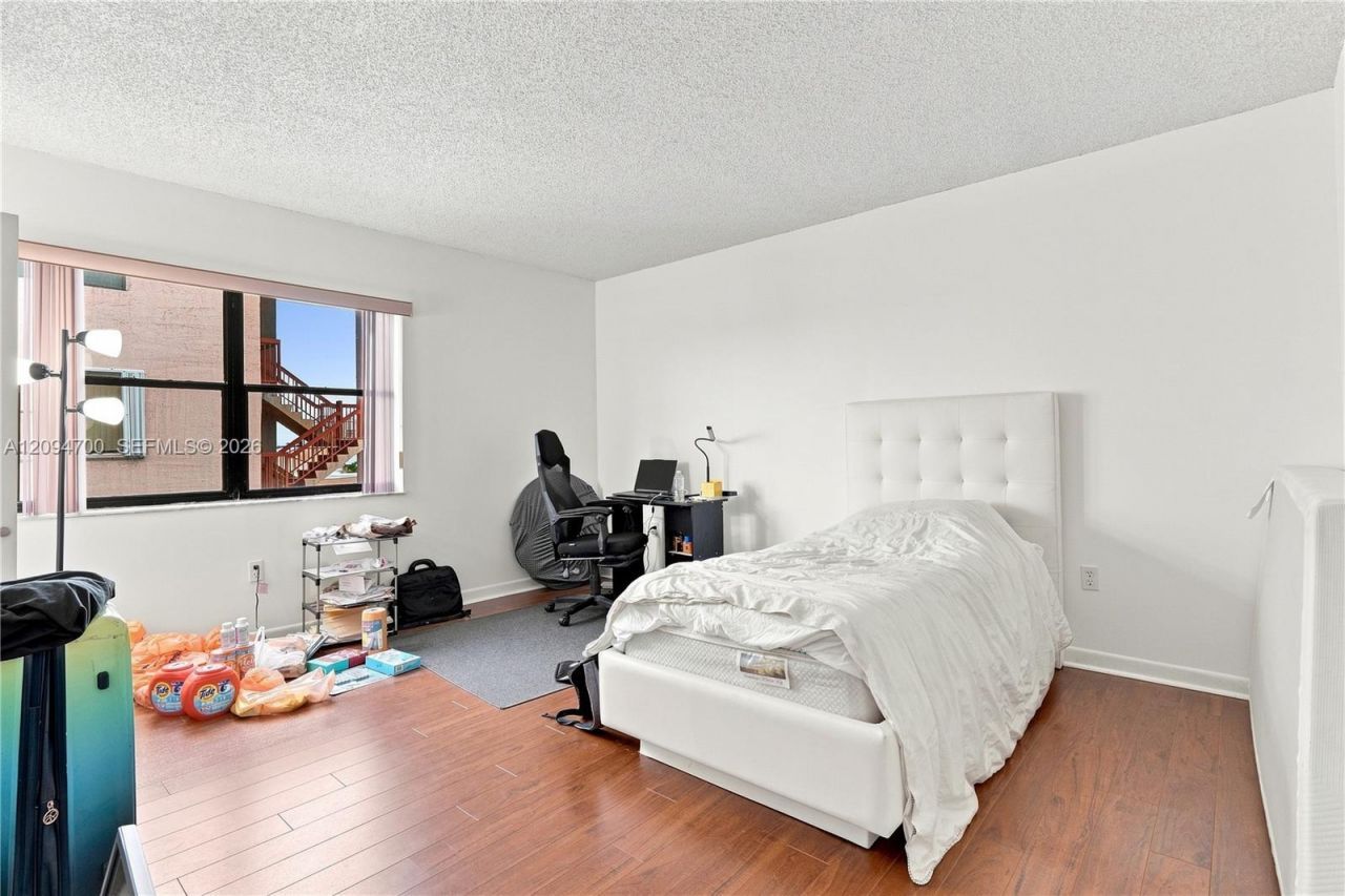 10253 NW 9th St Cir , Unit 407-6, Miami, FL 33172 Photo
