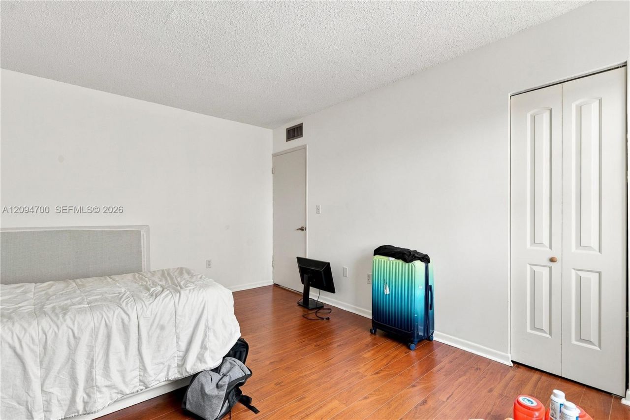 10253 NW 9th St Cir , Unit 407-6, Miami, FL 33172 Photo
