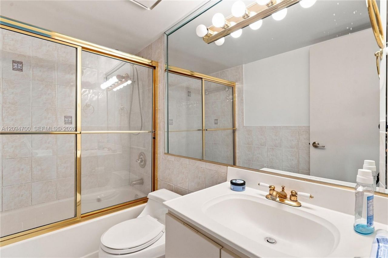 10253 NW 9th St Cir , Unit 407-6, Miami, FL 33172 Photo