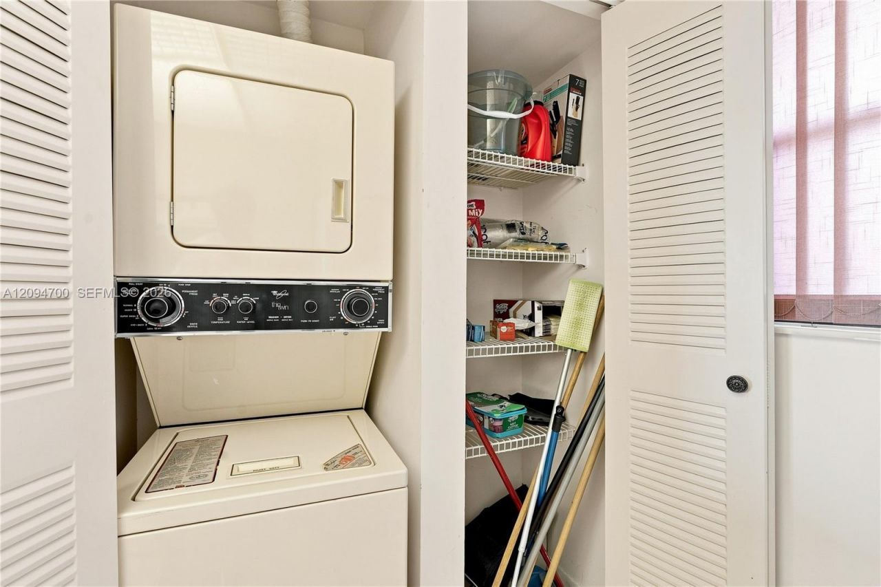 10253 NW 9th St Cir , Unit 407-6, Miami, FL 33172 Photo