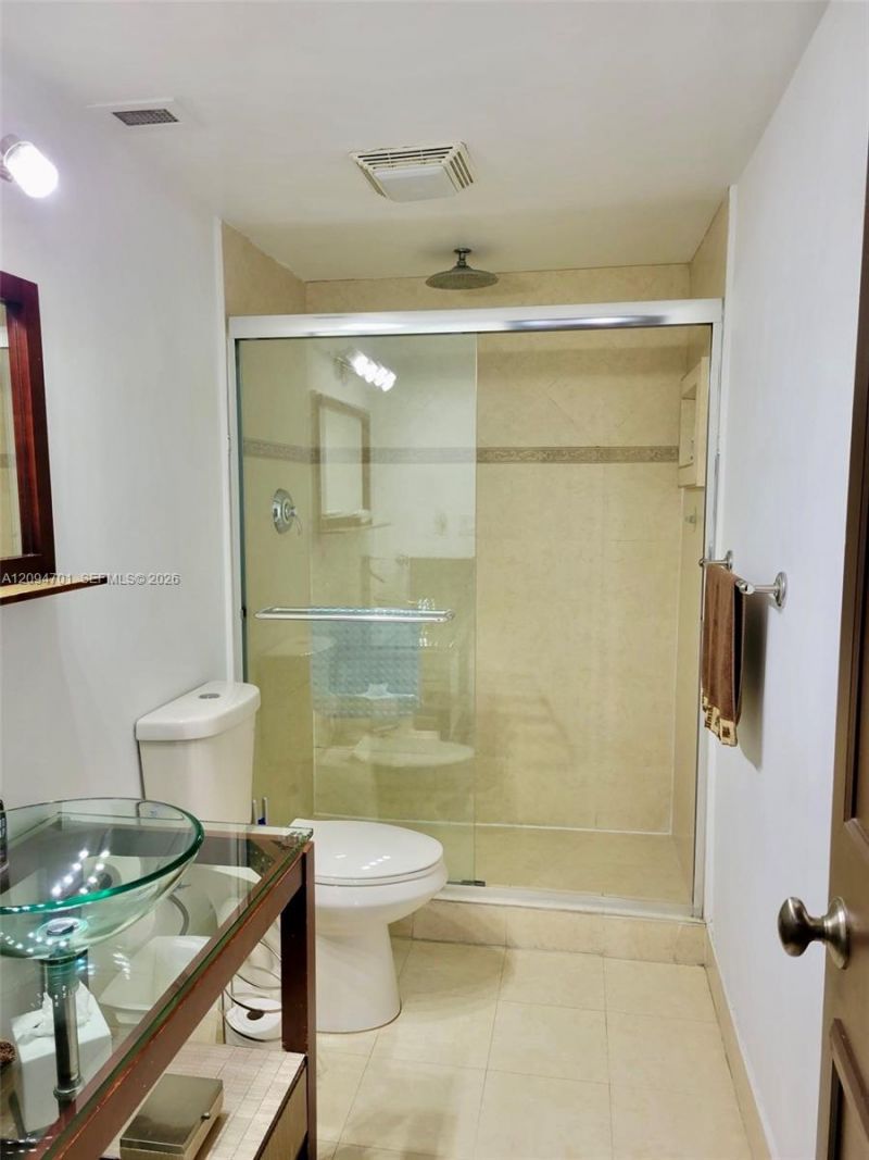 500 Bayview Dr, Unit 1923, Sunny Isles Beach, FL 33160 Photo