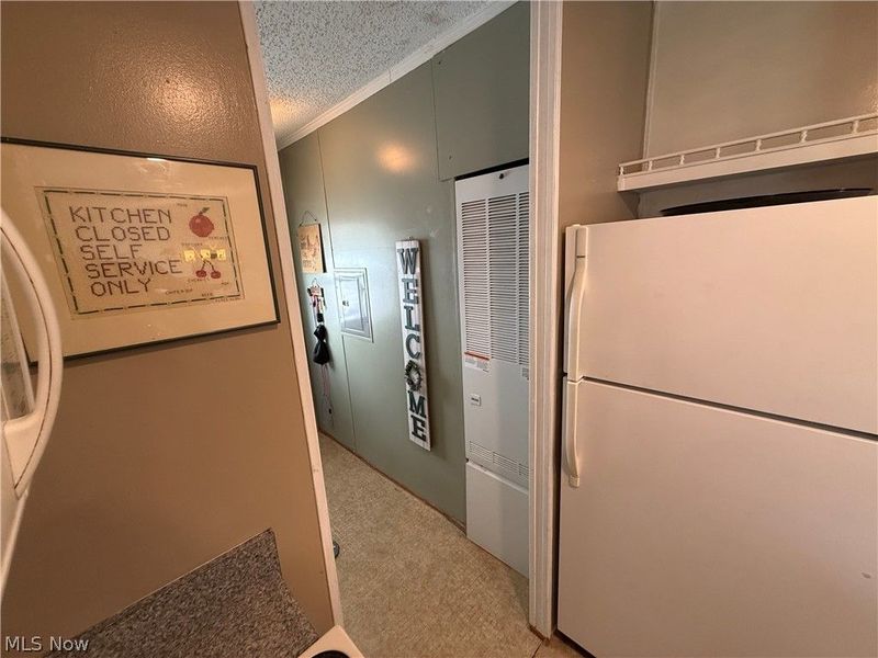 812 Logan Avenue, Toronto, OH 43964 Photo 16
