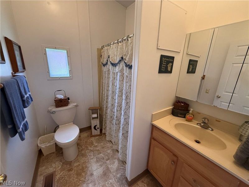 812 Logan Avenue, Toronto, OH 43964 Photo 26