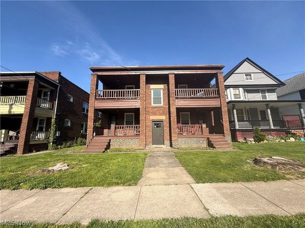 1497 Coutant Avenue , Lakewood, OH 44107