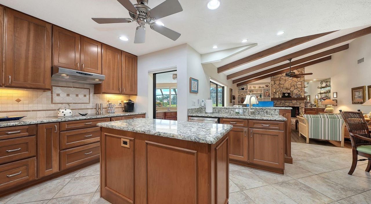 3708 Torrey Pines Way, Sarasota, FL 34238 Photo