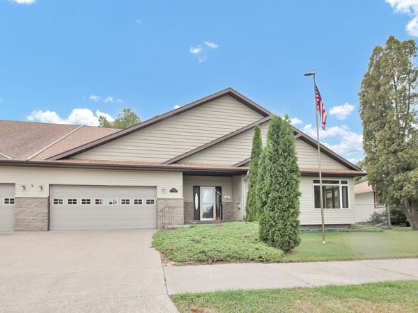1020 S Oak Street, Lake City, MN 55041