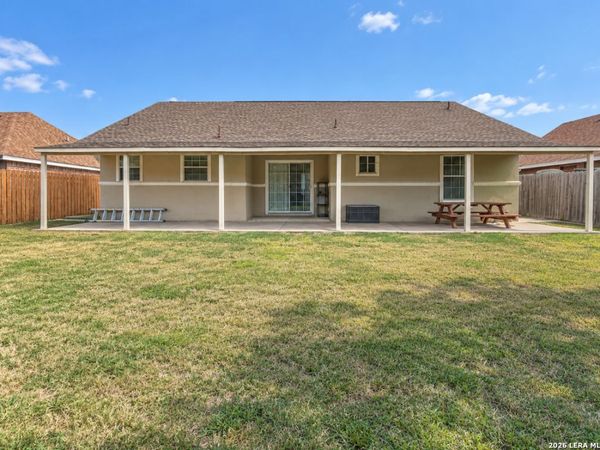 2152 Pershing Cir., Eagle Pass, TX 78852