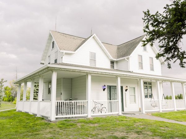 15956 52nd Street SE, Kindred, ND 58051