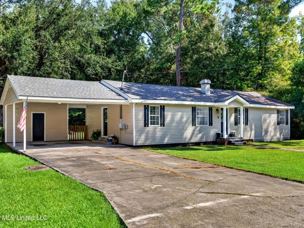 1218 Manning Street, Picayune, MS 39466