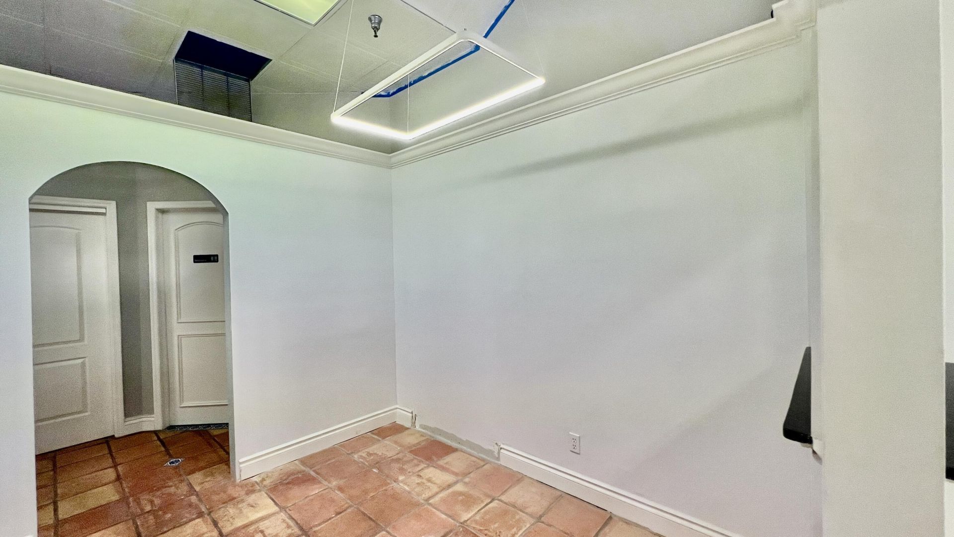 330 Clematis Street, Unit 113, West Palm Beach, FL 33422 Photo