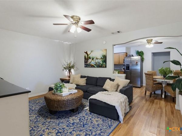 1502 Eichen Road , New Braunfels, TX 78130