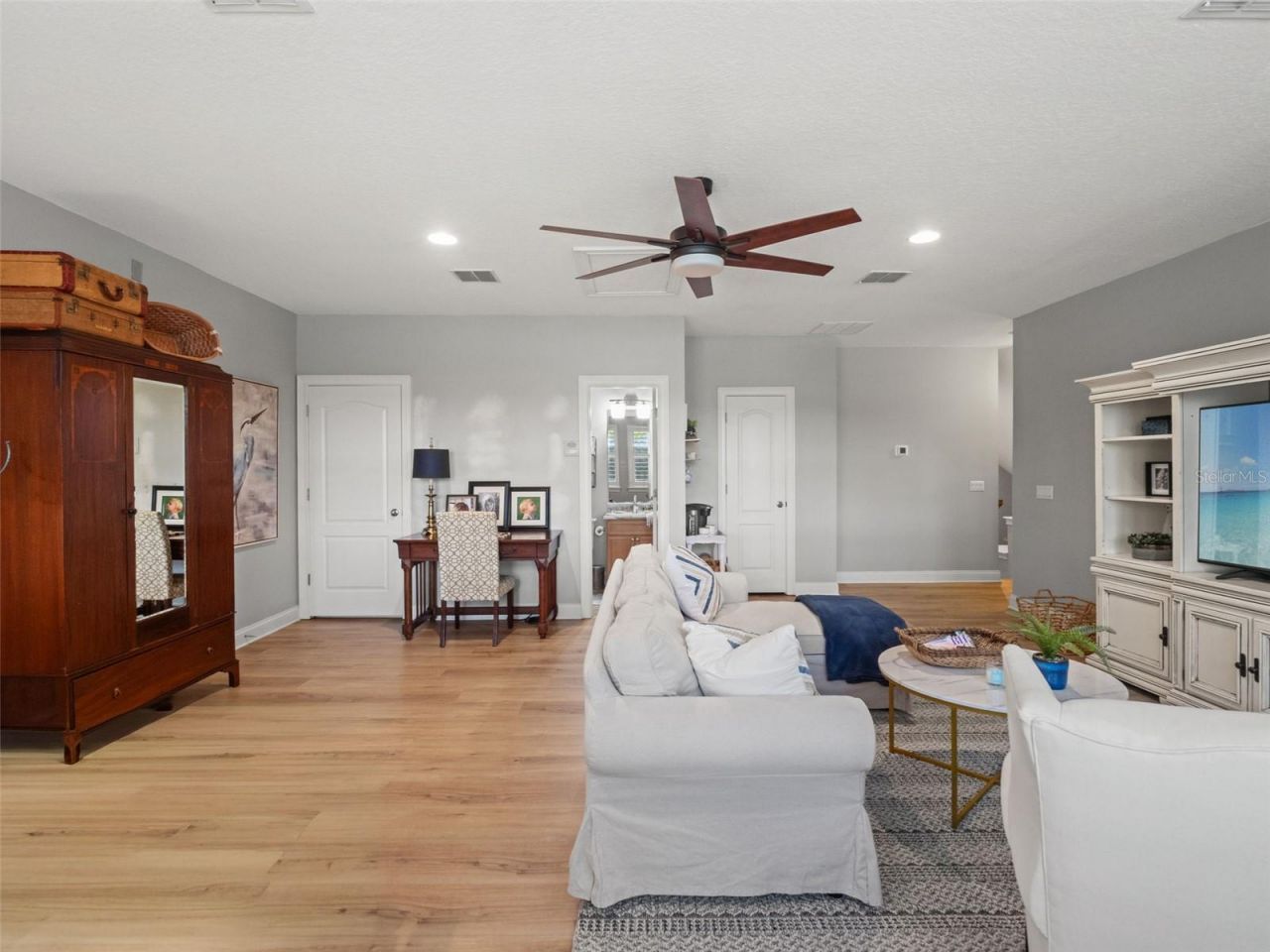 25535 Hawks Run Lane, Sorrento, FL 32776 Photo