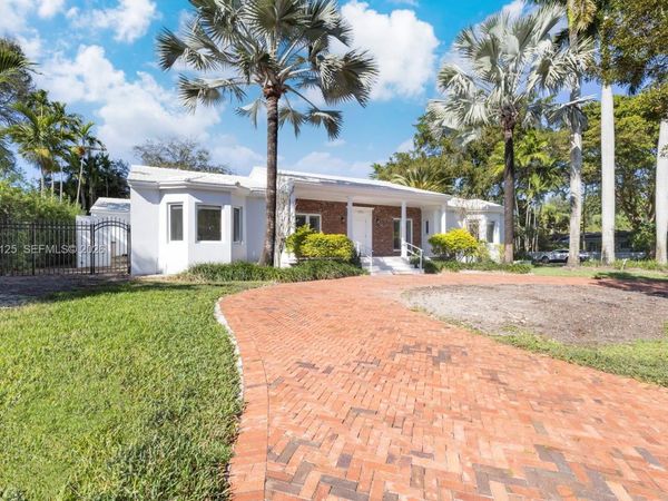 4404 Alhambra Cir , Coral Gables, FL 33146