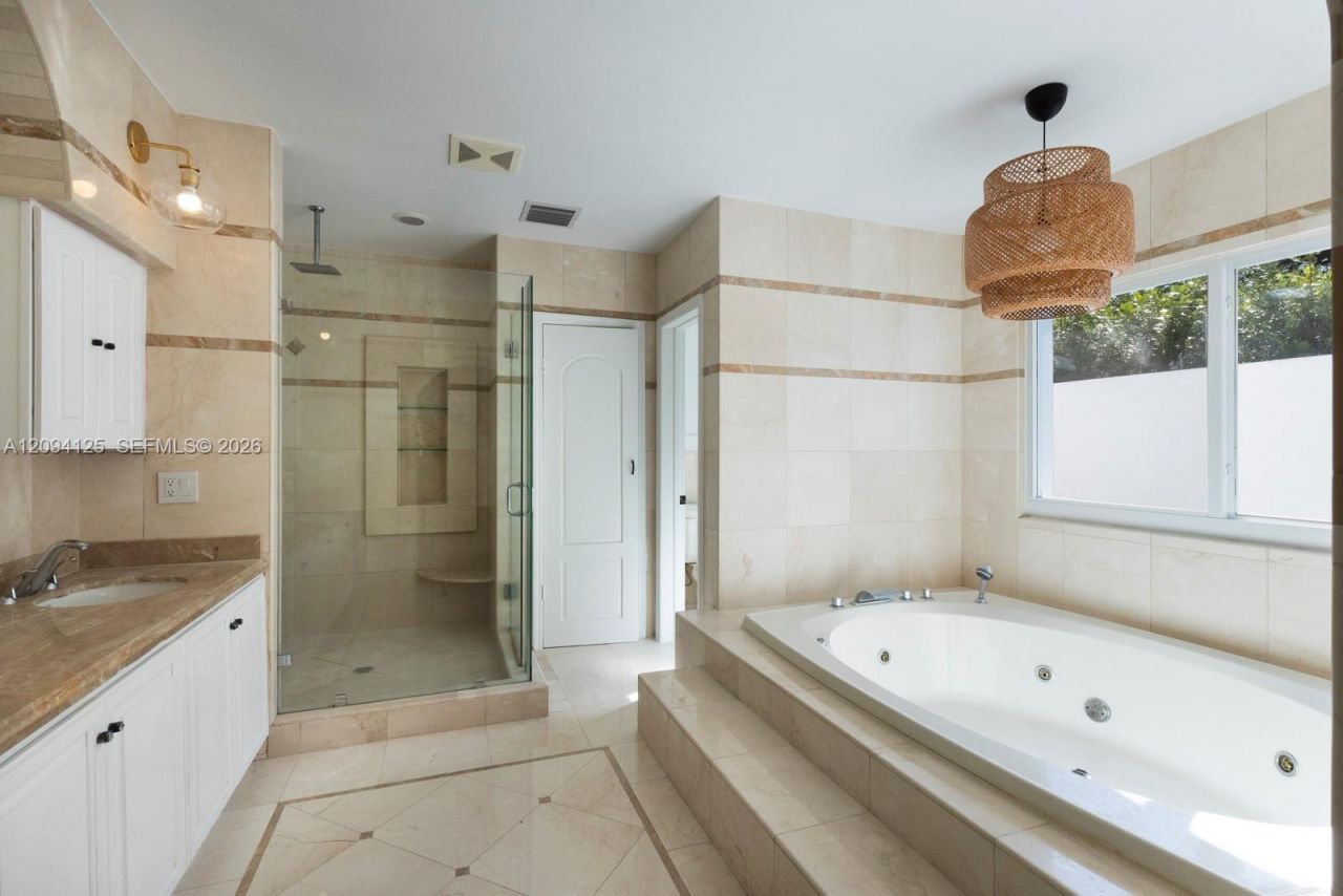 4404 Alhambra Cir, Coral Gables, FL 33146 Photo