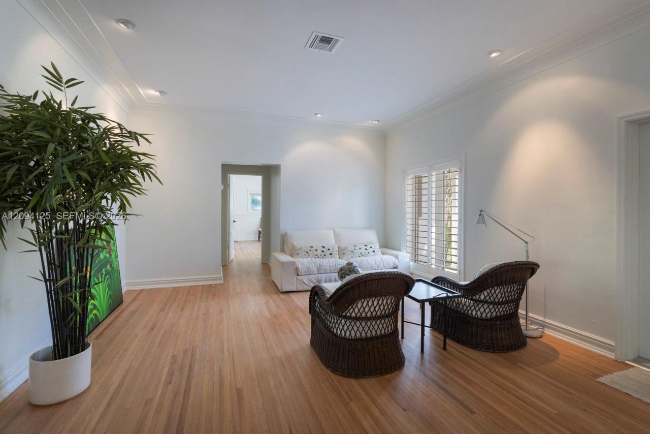 4404 Alhambra Cir, Coral Gables, FL 33146 Photo