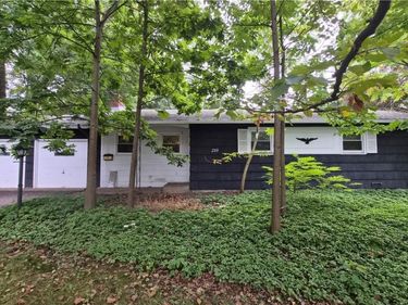 210 Windwood Road, Syracuse, NY 13212