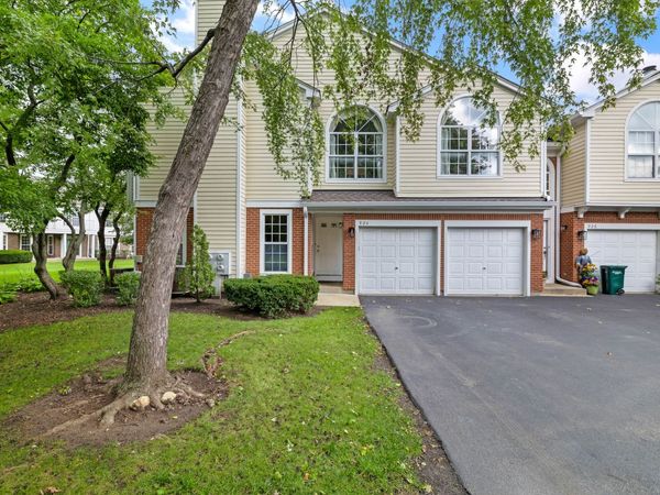 924 Ann Arbor Lane , Vernon Hills, IL 60061