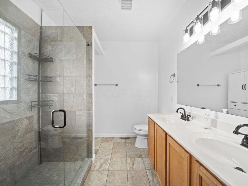 1468 Sotherby Crossing, Lewis Center, OH 43035 Photo 18
