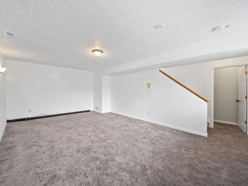 1468 Sotherby Crossing, Lewis Center, OH 43035 Photo 29