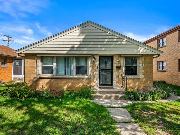 5168 N 68th STREET, Milwaukee, WI 53218