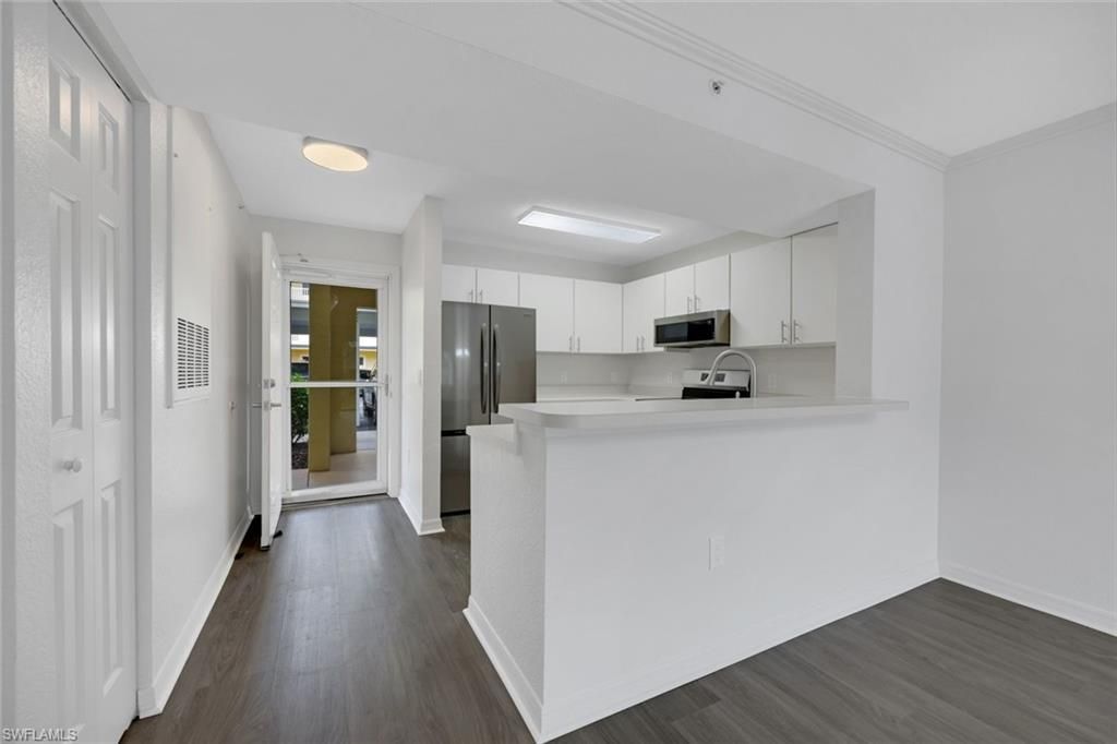 8298 Key Royal Ln, Unit 415, Naples, FL 34119 Photo