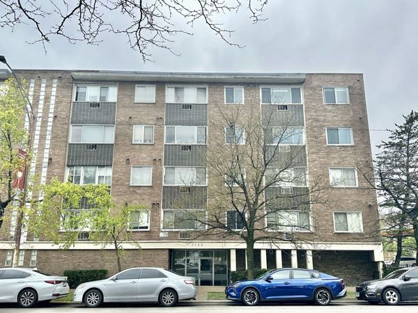 7120 N Sheridan Road , Unit 318, Chicago, IL 60626