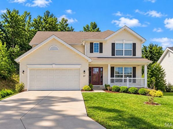 217 Stone View Court, Fenton, MO 63026