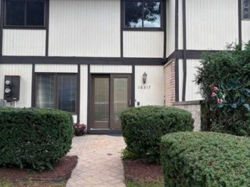 16317 Heather Lane, Middleburg Heights, OH 44130 Photo 3