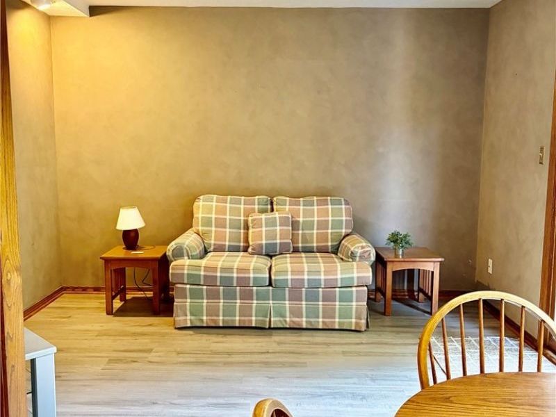 16317 Heather Lane, Middleburg Heights, OH 44130 Photo 9