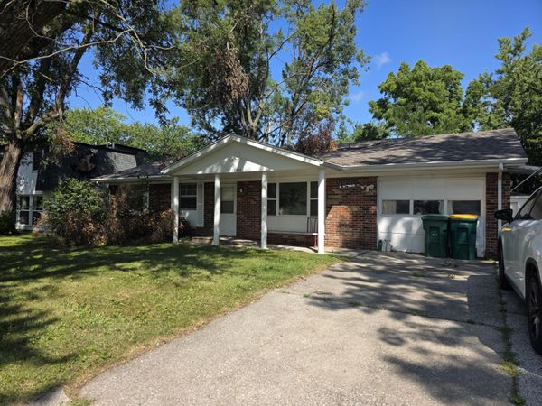 2956 W 74th Place , Merrillville, IN 46410