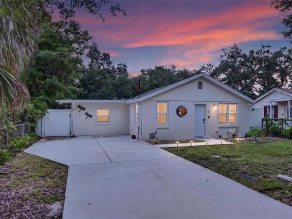 3720 W ELROD AVENUE , TAMPA, FL 33611