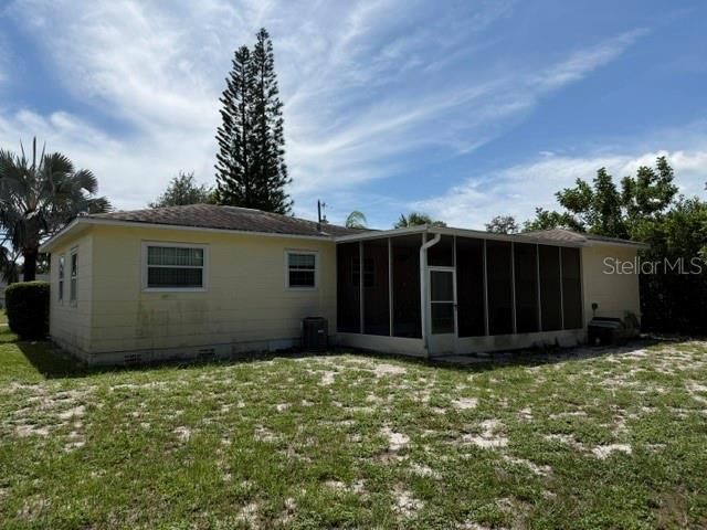 1111 Asturia Way S, Saint Petersburg, FL 33705 Photo
