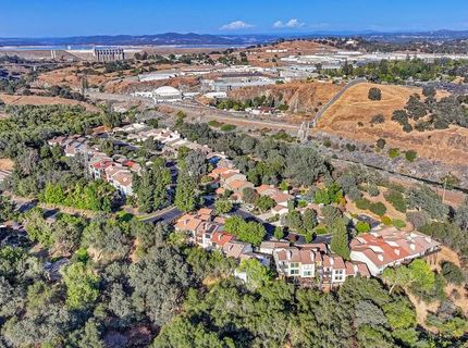 490 Crestridge Ln, Folsom, CA 95630 Photo