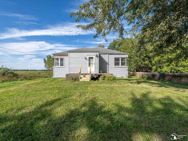 564 Castella Road, Temperance, MI 48182