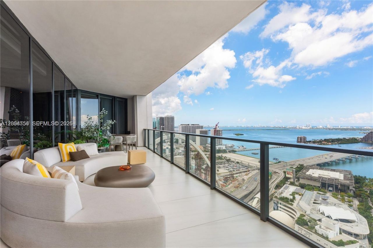1000 Biscayne Blvd, Unit 3502, Miami, FL 33132 Photo