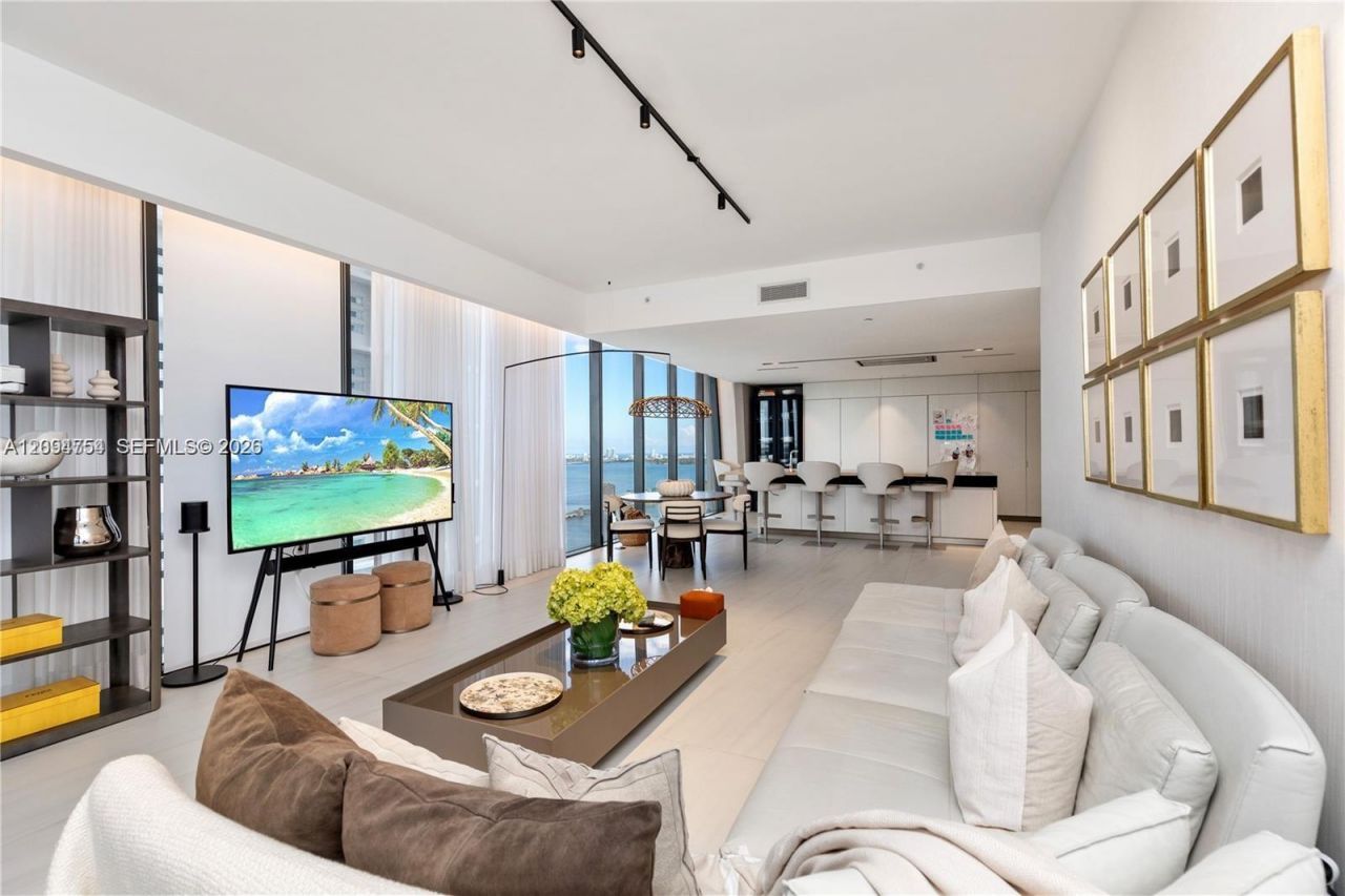 1000 Biscayne Blvd, Unit 3502, Miami, FL 33132 Photo