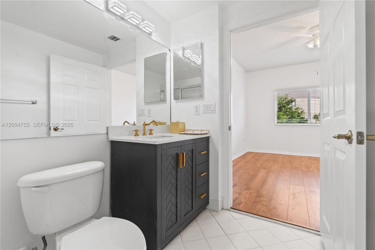 7647 Southampton Ter, Unit 314, Tamarac, FL 33321 Photo