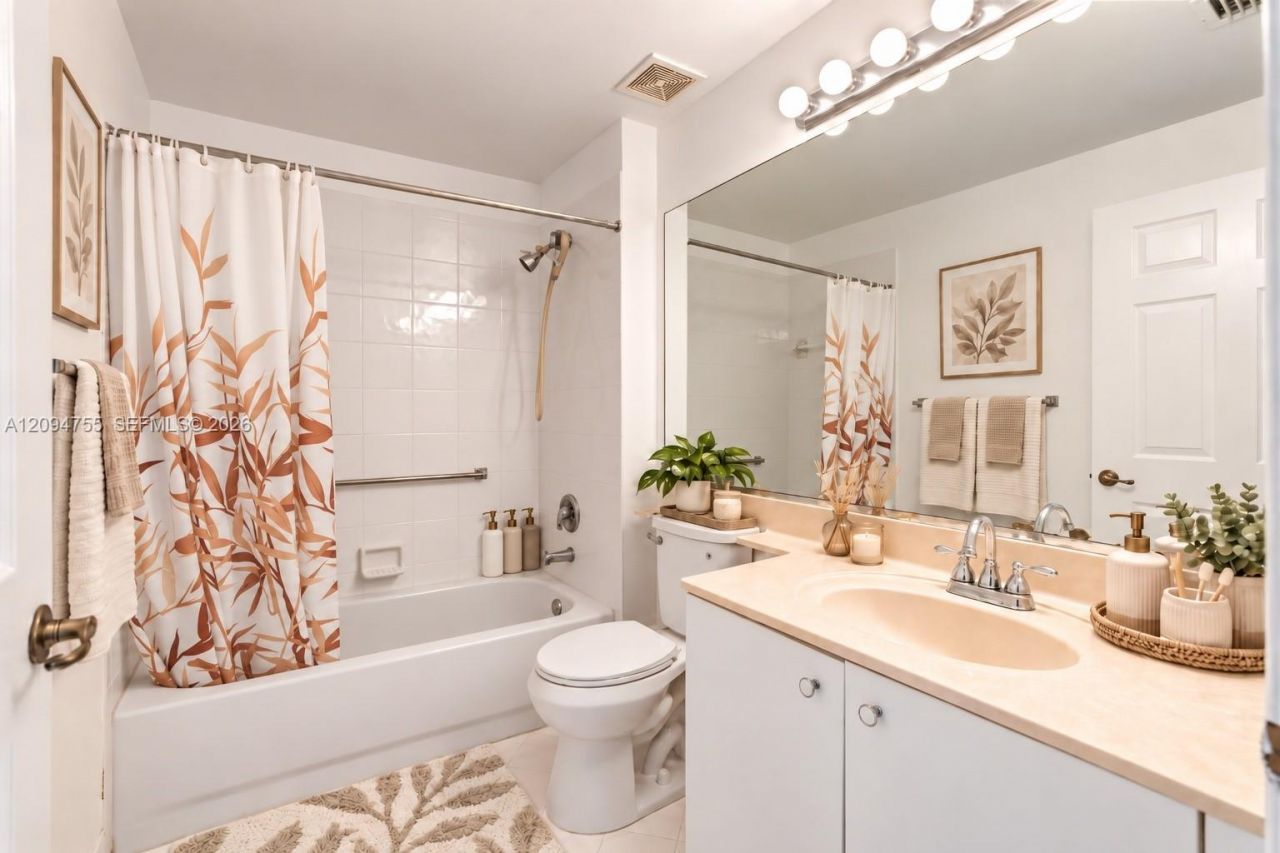 7647 Southampton Ter, Unit 314, Tamarac, FL 33321 Photo