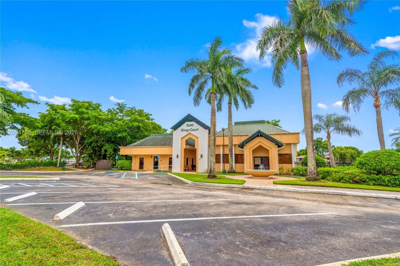 7647 Southampton Ter, Unit 314, Tamarac, FL 33321 Photo