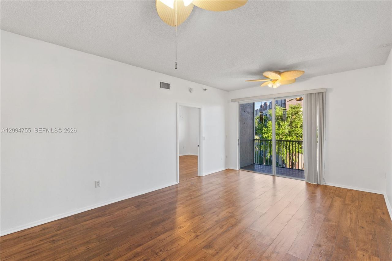 7647 Southampton Ter, Unit 314, Tamarac, FL 33321 Photo