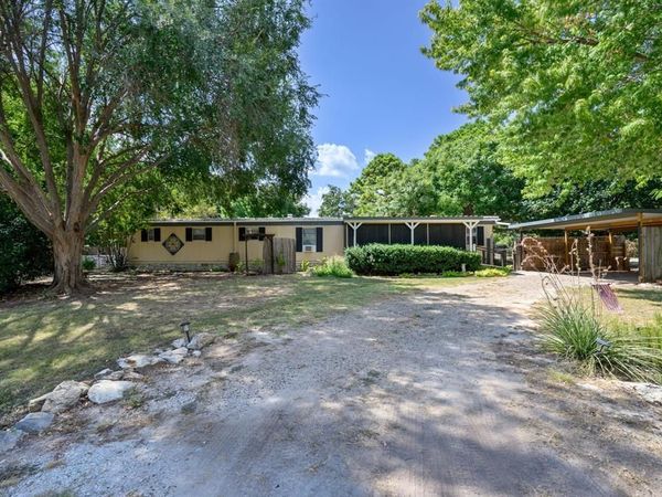 1709 E Apache Trail, Granbury, TX 76048