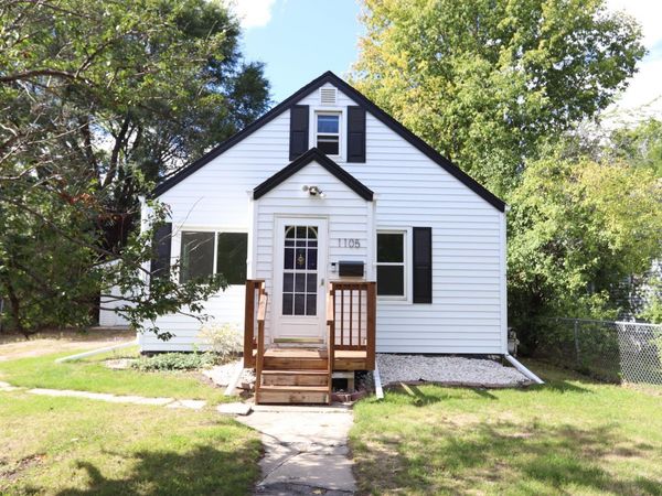 1105 15th Street S, Fargo, ND 58103