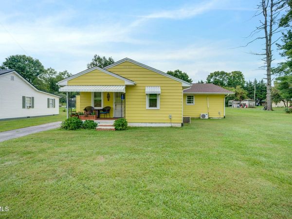 876 Northeast Hillman Highway, Abingdon, VA 24210