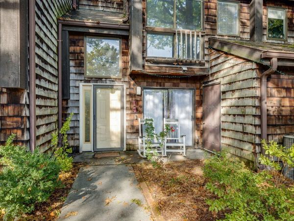 115 Beechnut Street, Unit Apt I4, Johnson City, TN 37601