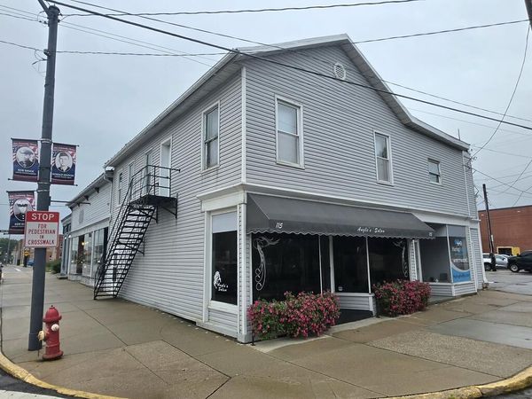 115-116 Washington Square & 105-107 E Mansfield St, Bucyrus, OH 44820