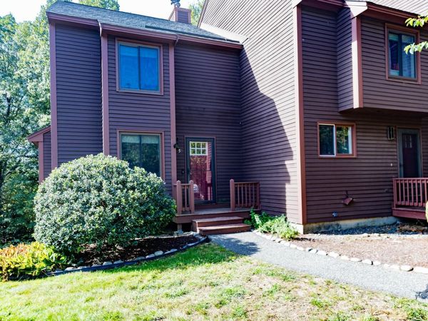 59 Thornhill Road, Stratham, NH 03885