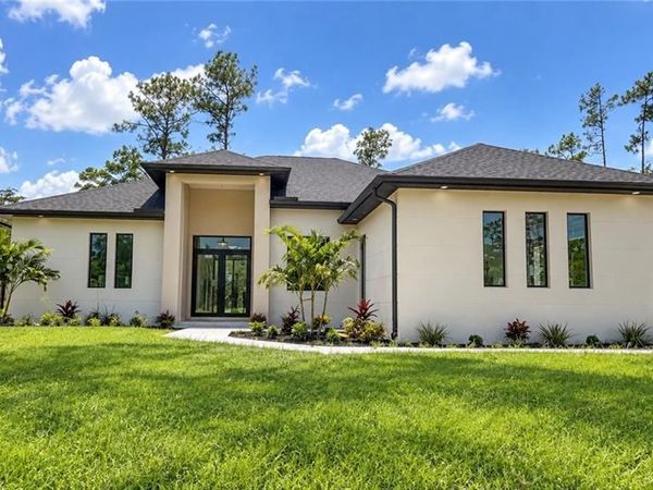 4062 2nd AVE SE, NAPLES, FL 34117